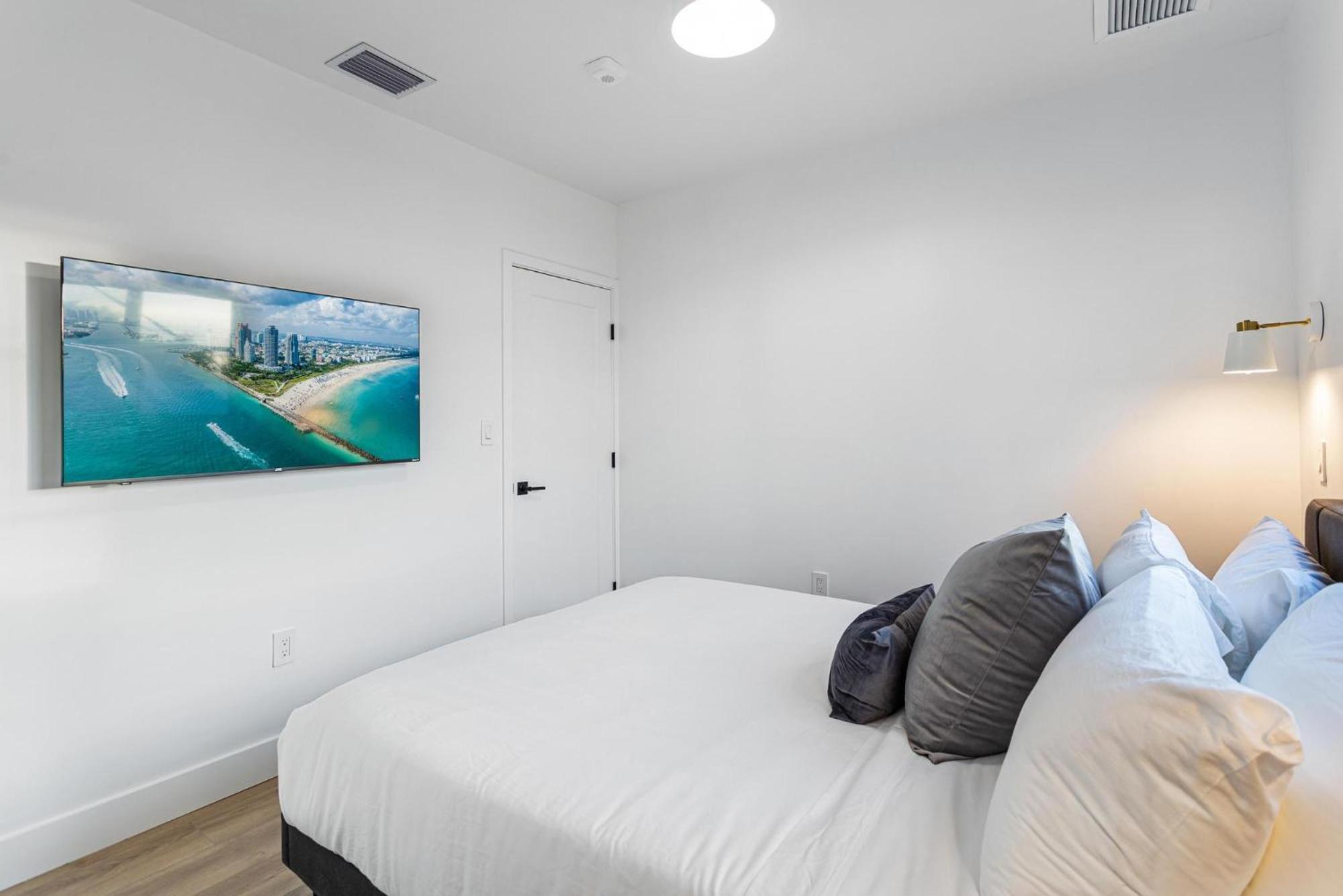 Lux Retreat By Renzzi Apartment Miami Luaran gambar
