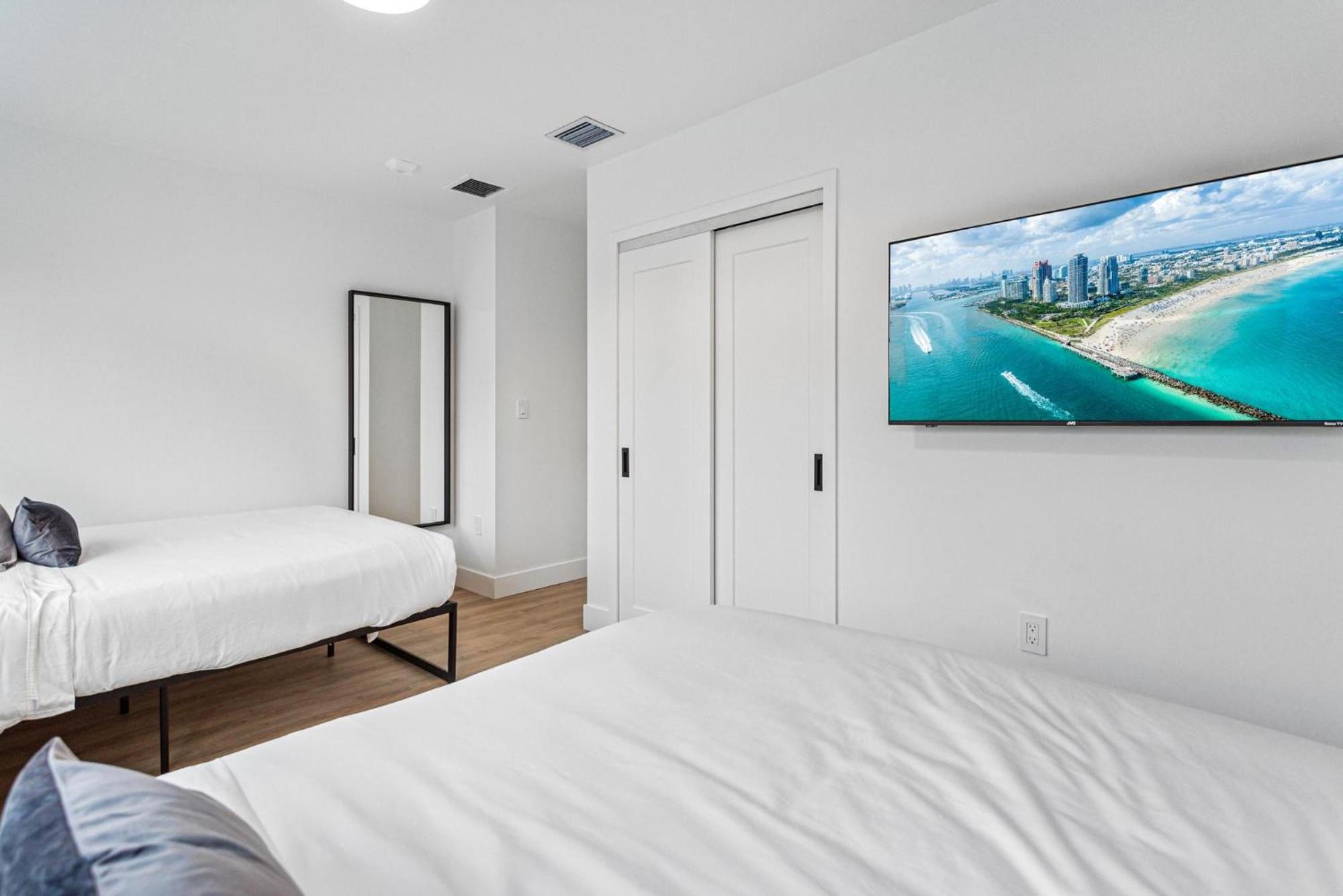 Lux Retreat By Renzzi Apartment Miami Luaran gambar