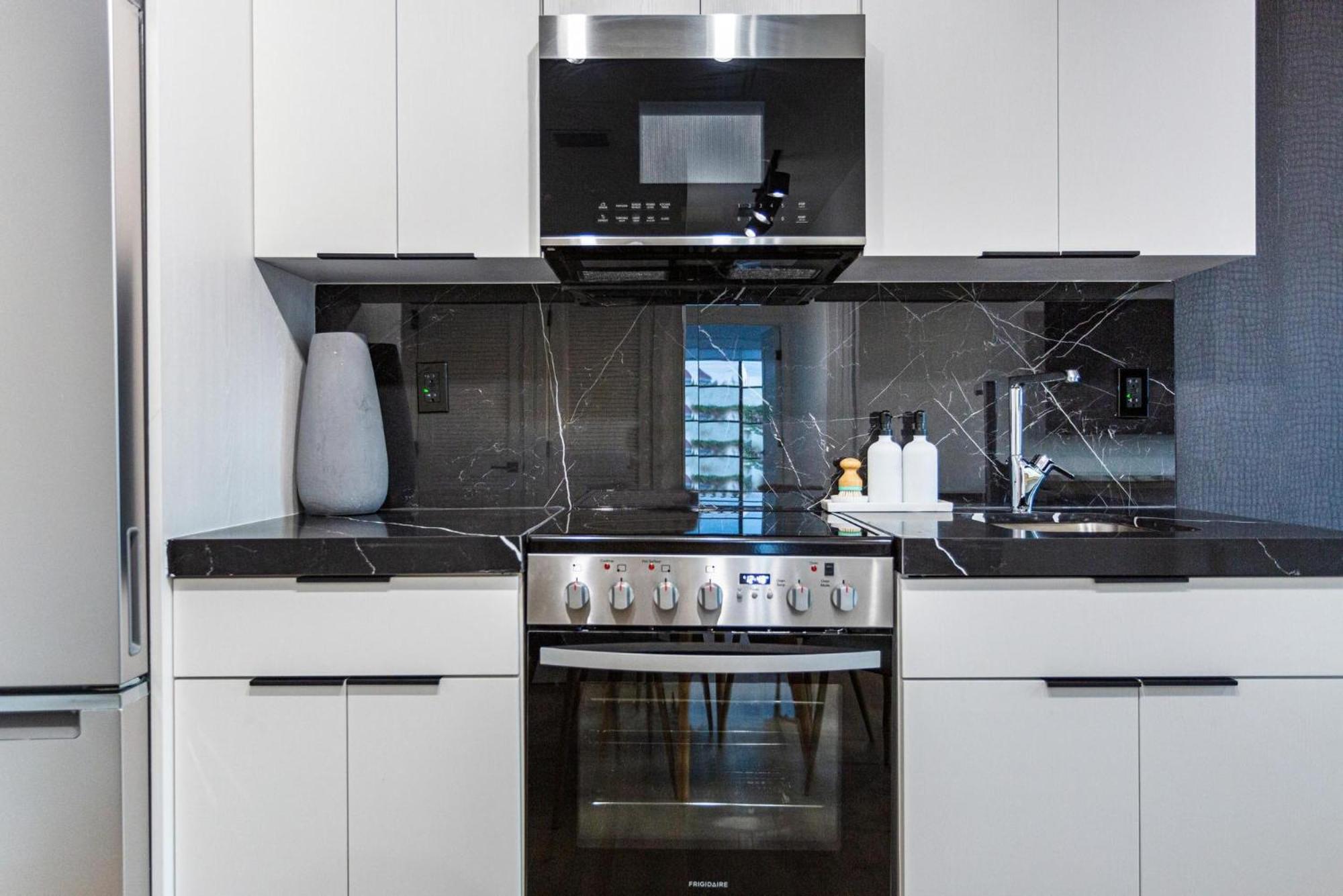 Lux Retreat By Renzzi Apartment Miami Luaran gambar