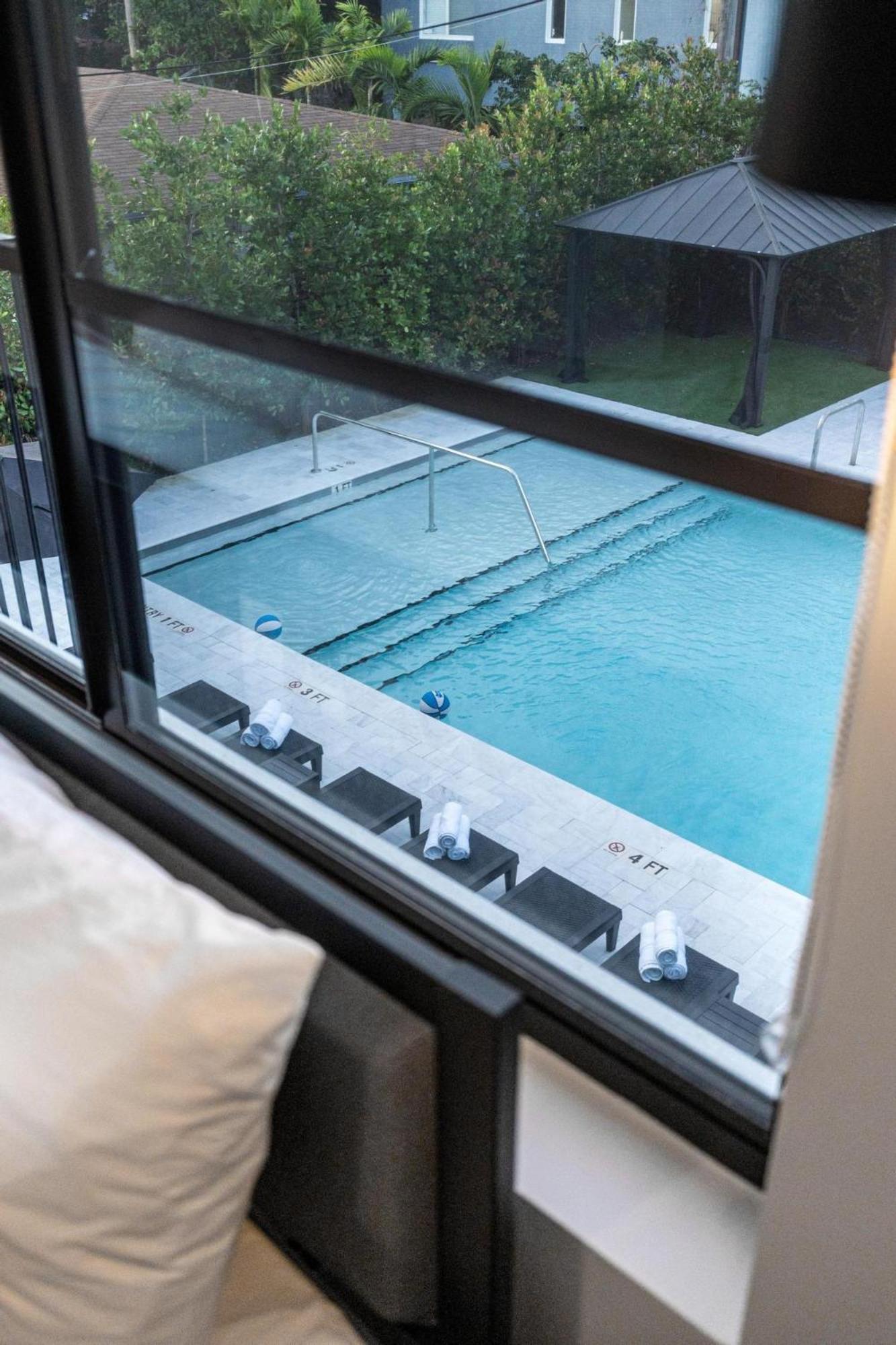 Lux Retreat By Renzzi Apartment Miami Luaran gambar