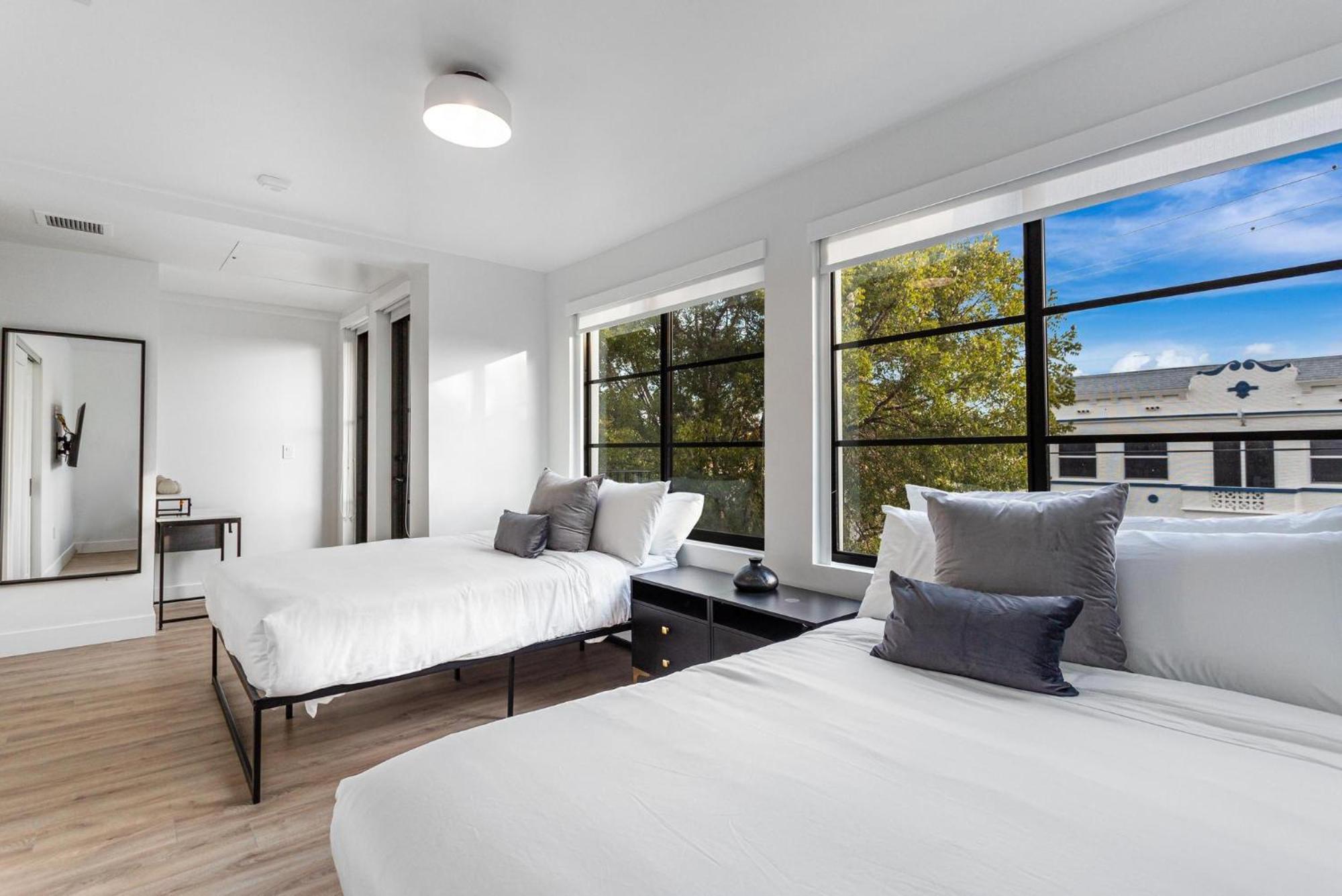 Lux Retreat By Renzzi Apartment Miami Luaran gambar