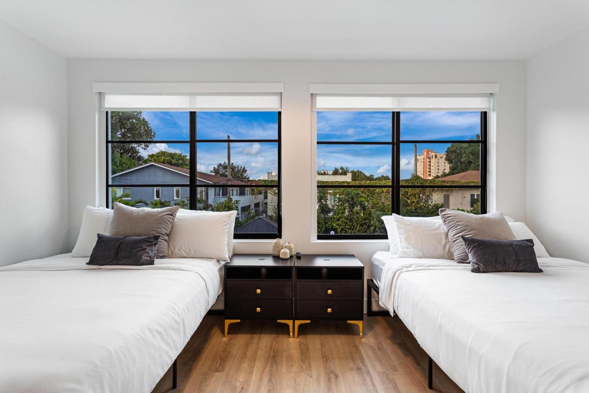 Lux Retreat By Renzzi Apartment Miami Luaran gambar
