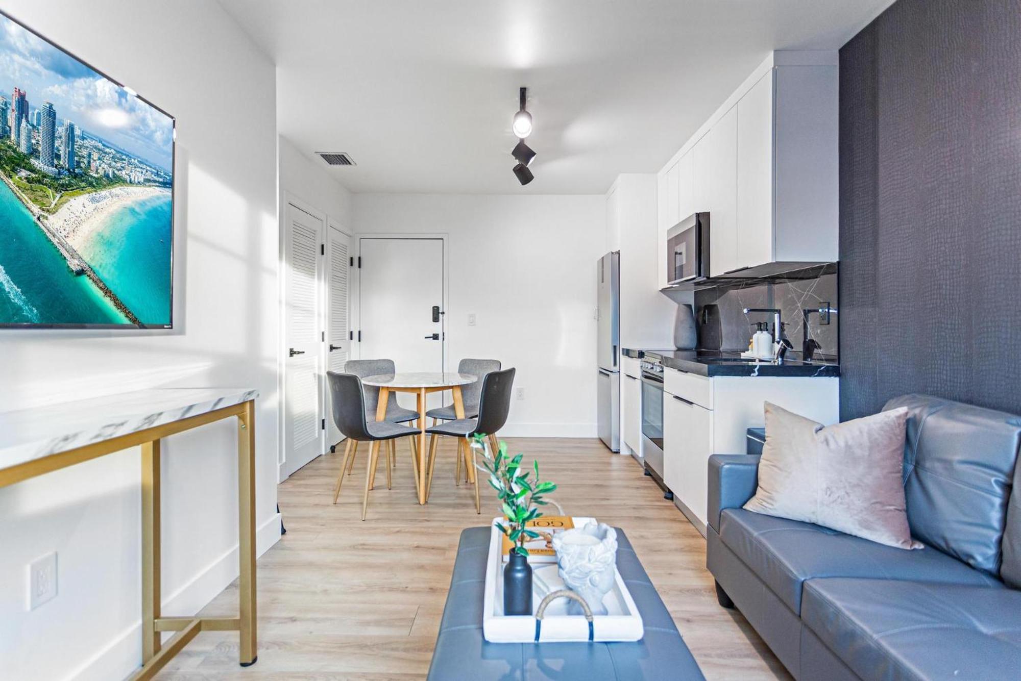Lux Retreat By Renzzi Apartment Miami Luaran gambar