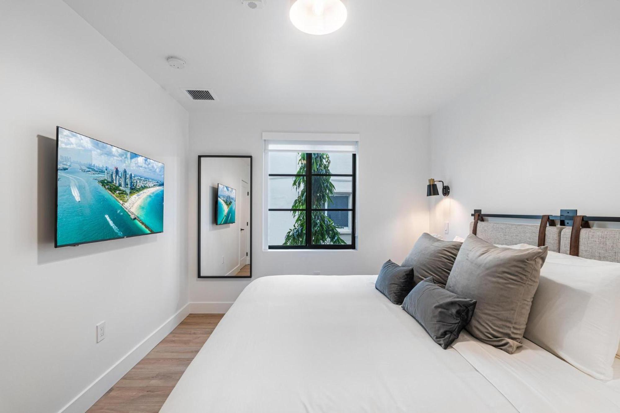 Lux Retreat By Renzzi Apartment Miami Luaran gambar