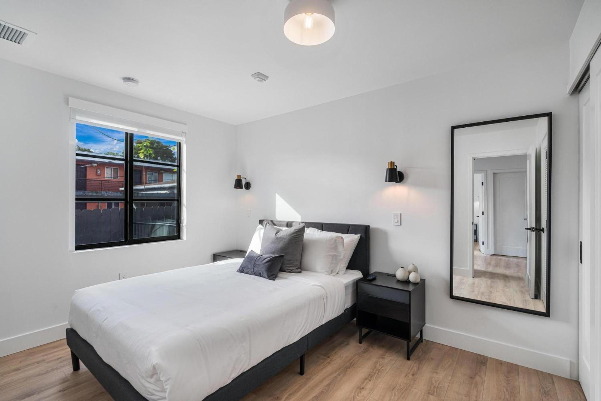 Lux Retreat By Renzzi Apartment Miami Luaran gambar